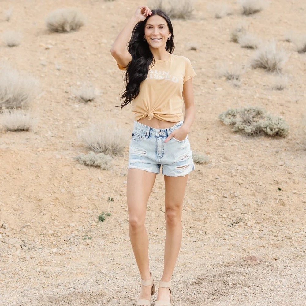 KanCan Blank Space Distressed Whitewash Acid Wash Denim Shorts Size 11 29